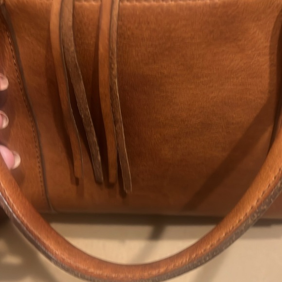 Madewell Tan Leather Shoulder Bag with Structured Design - Picture 3 of 9